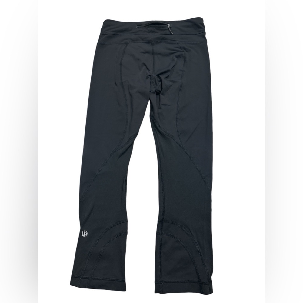Lululemon size 4 capri leggings